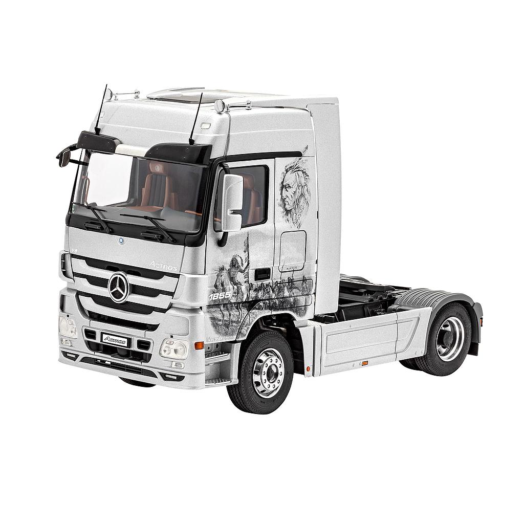 Revell Mercedes-Benz Actros MP3 1:24