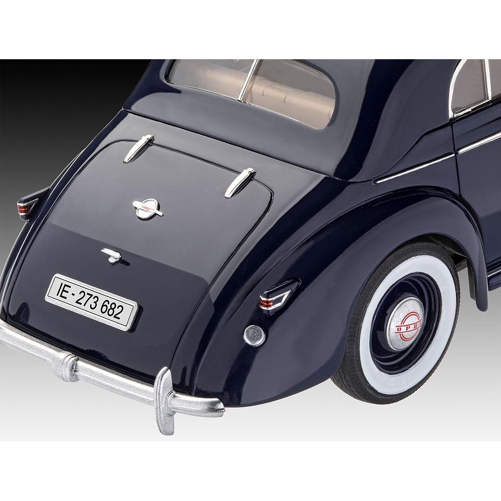 Revell Luxury Class Car Admiral Saloon 1:24