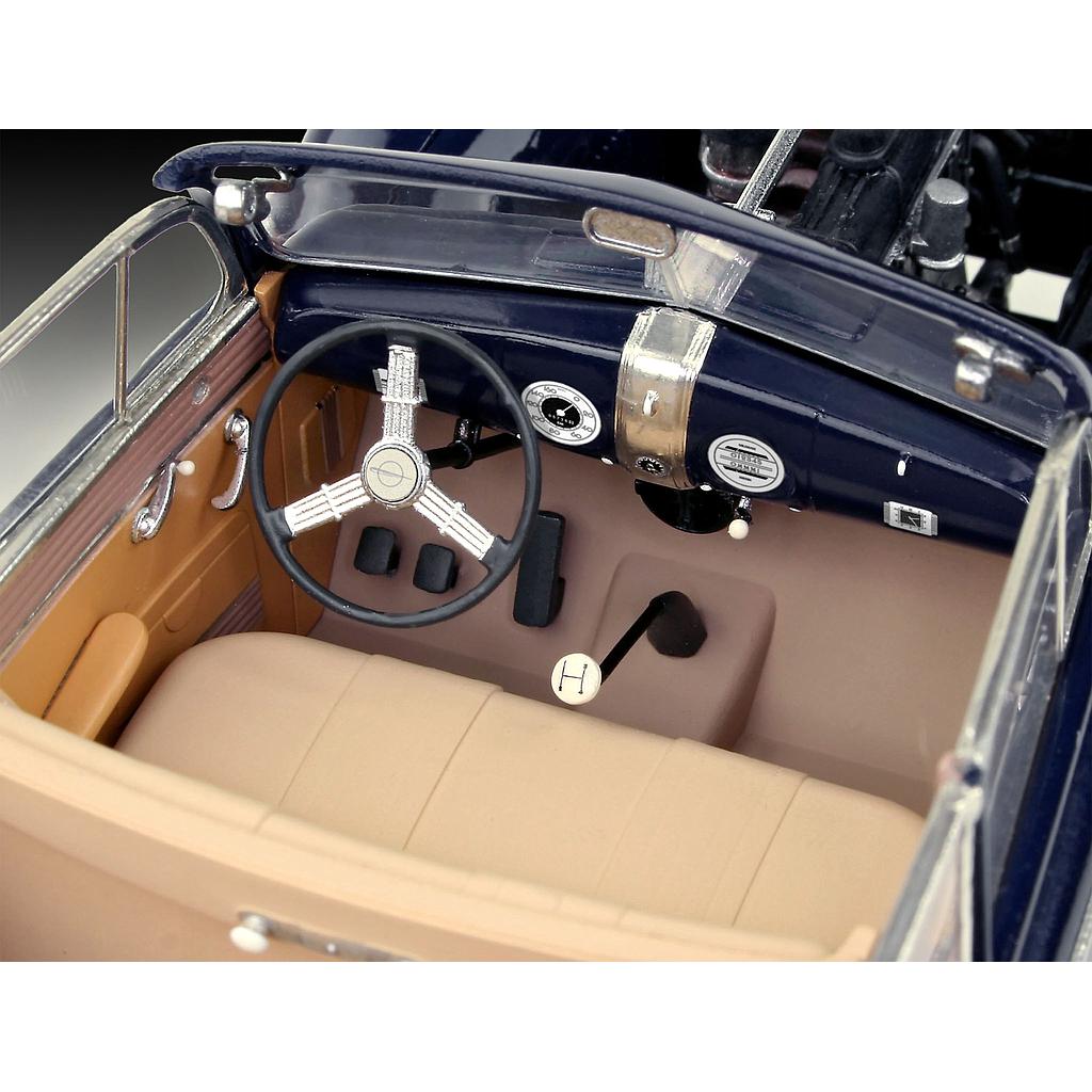 Revell Luxury Class Car Admiral Saloon 1:24