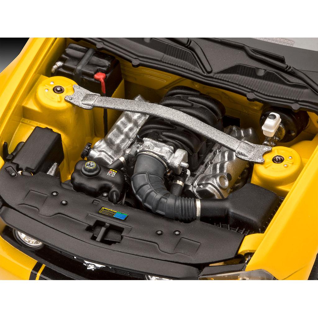revell_2010_ford_mustang_gt_1:25_07046R-4.jpg