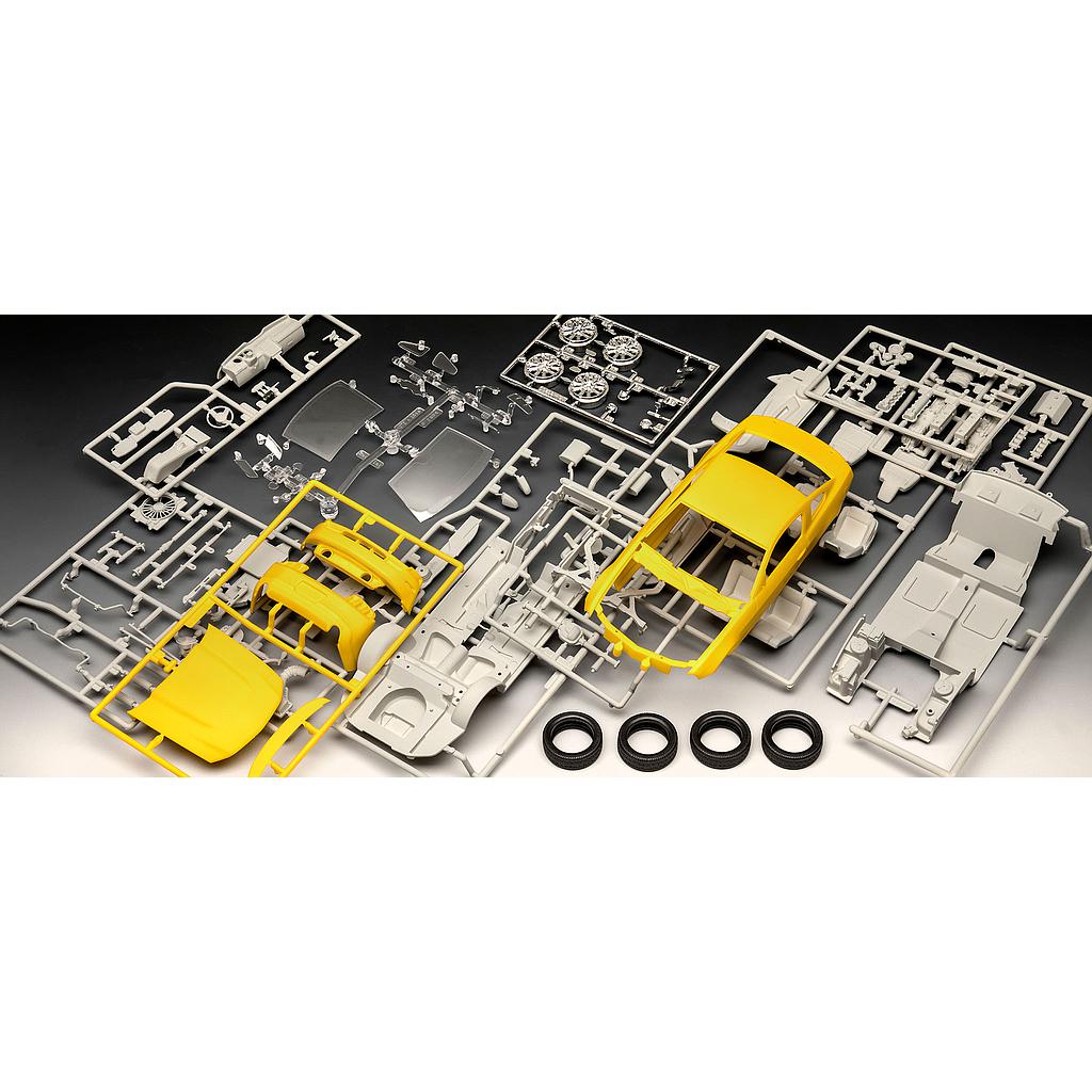Revell 2010 Ford Mustang GT 1:25