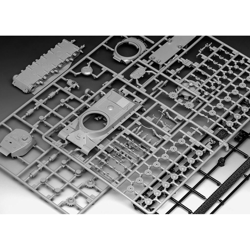 Revell Soviet Heavy Tank IS-2 1:72
