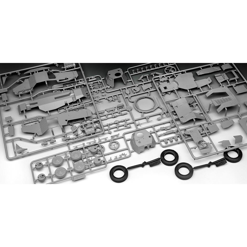 Revell Armoured Scout Vehicle P 204 (f) 1:35