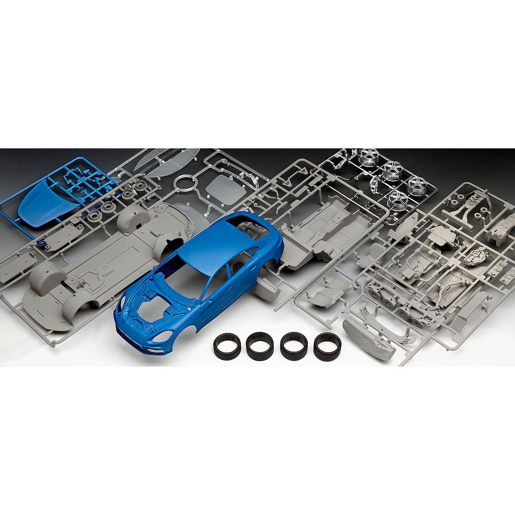 Revell Porsche Panamera Turbo 1:24