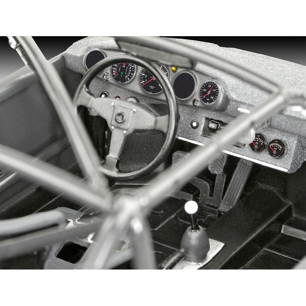 Revell Porsche 934 RSR Vaillant 1:24