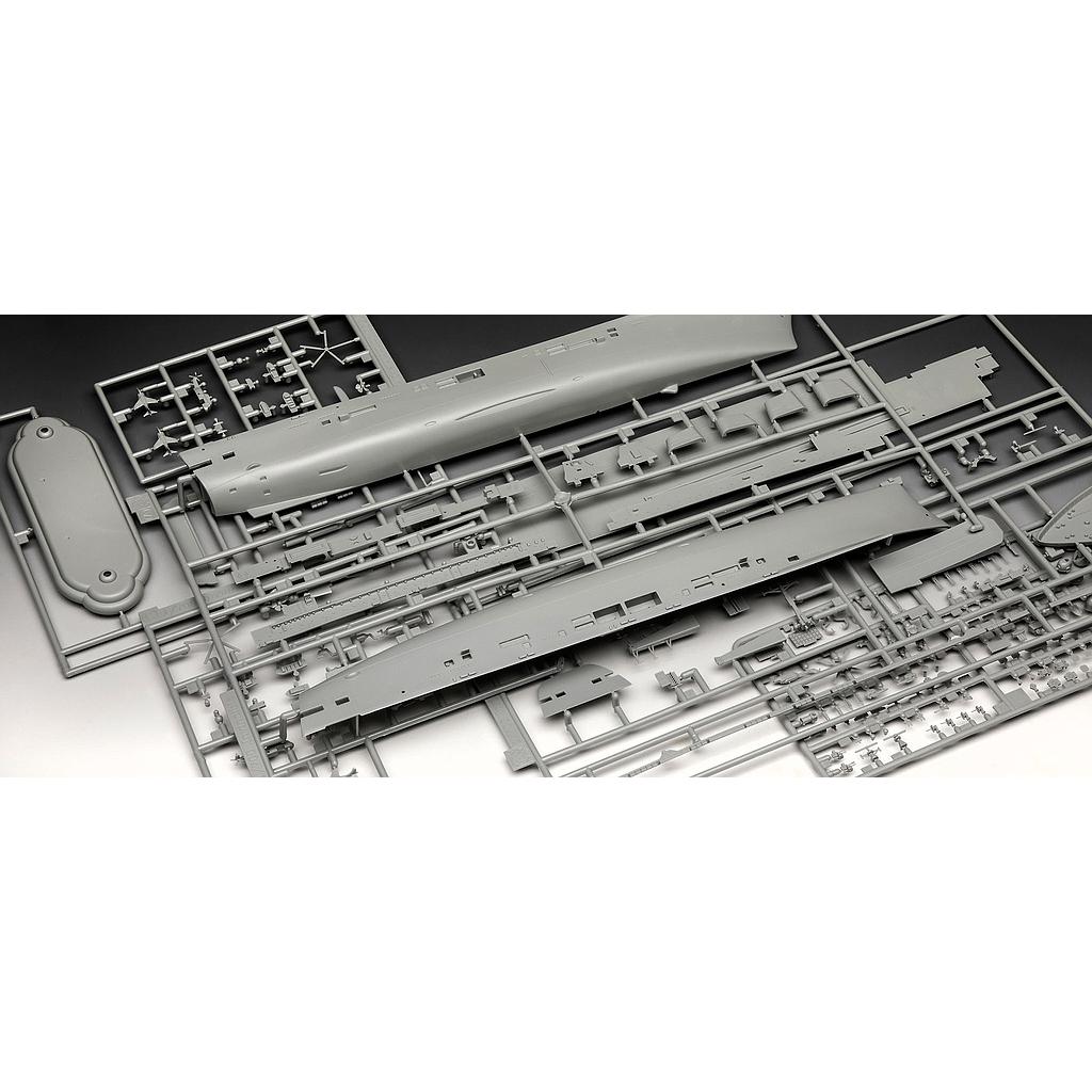 Revell HMS Invincible (Falkland War) 1:700