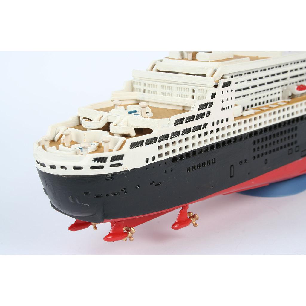 OceanLiner QUEEN MARY 2 Scale: 1:1200