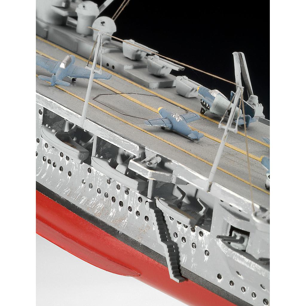Revell German Aircraft Carrier GRAF ZEPPELIN Scale: 1:720