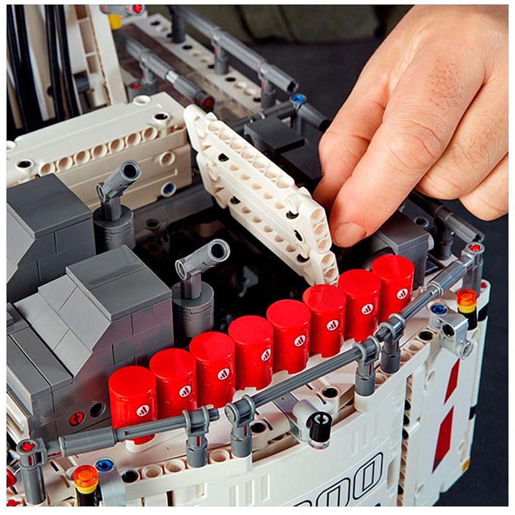 LEGO Technic Liebherr R9800 ekskavaator