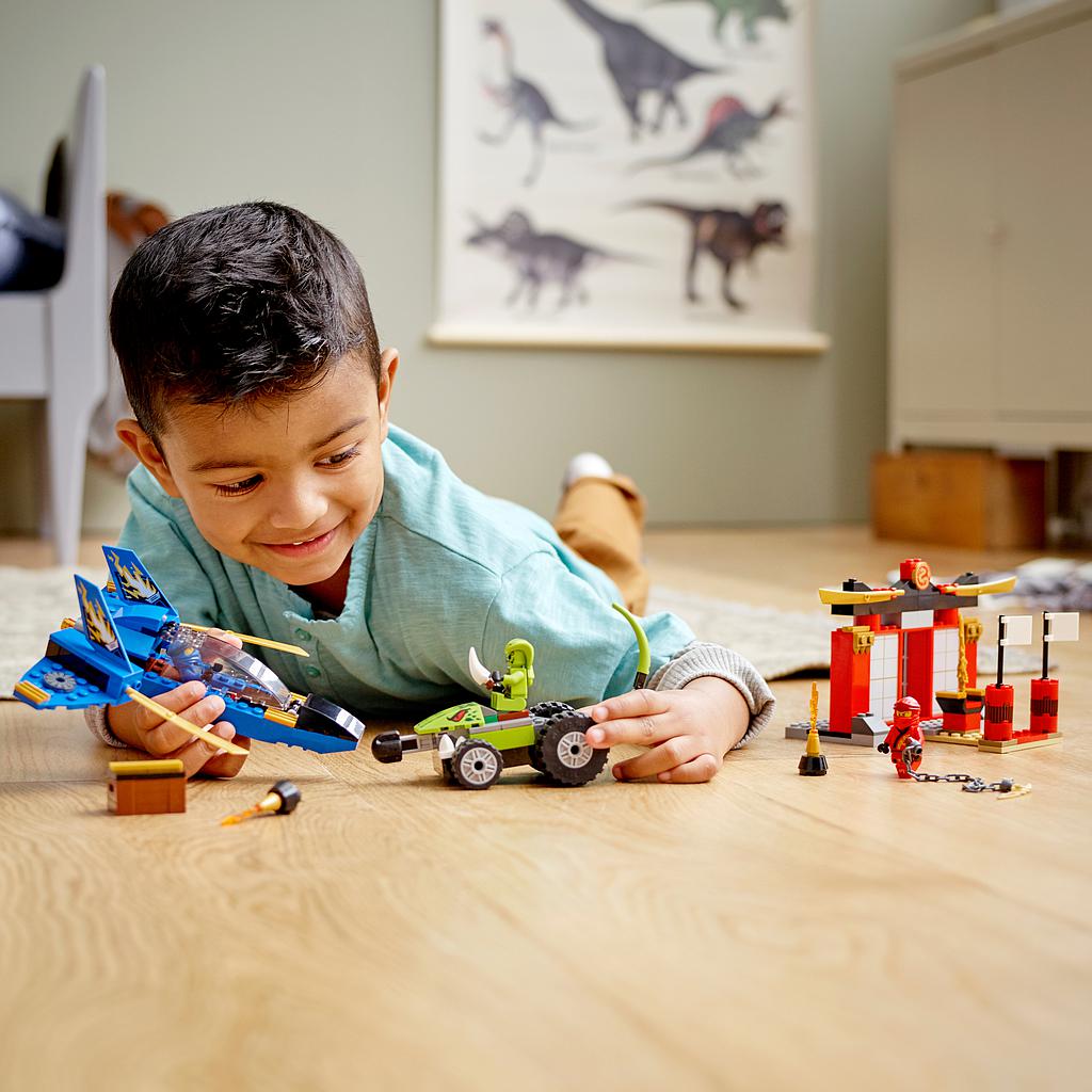 LEGO Ninjago Tormihävitaja lahing 71703