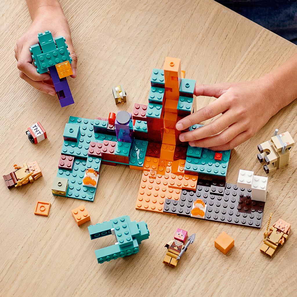 LEGO Minecraft Väändunud mets