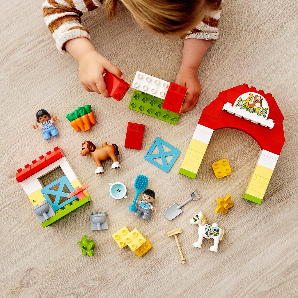 LEGO DUPLO Hobusetall ja ponikodu