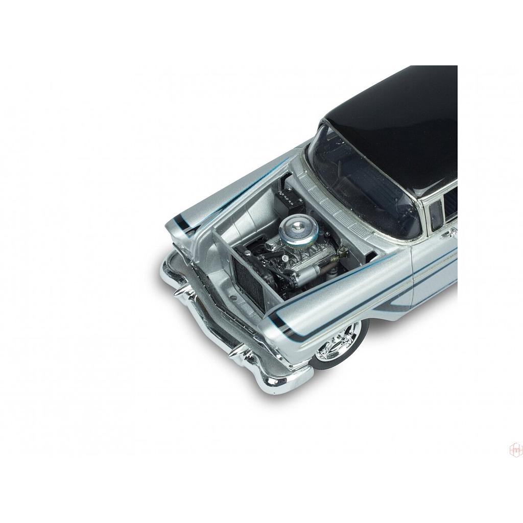 revell_1956_chevy_del_ray,_1:25_14504R_3