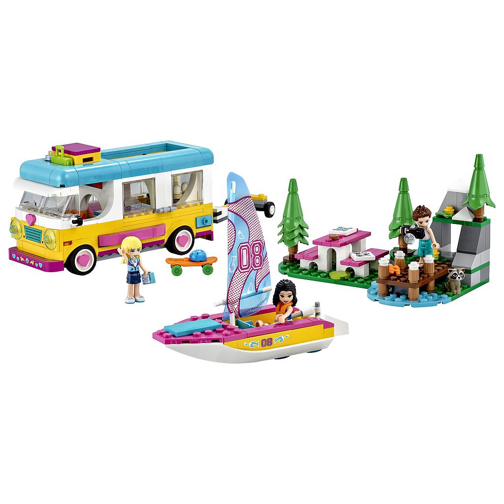 LEGO Friends Autosuvila metsamatkaks ja purjepaat