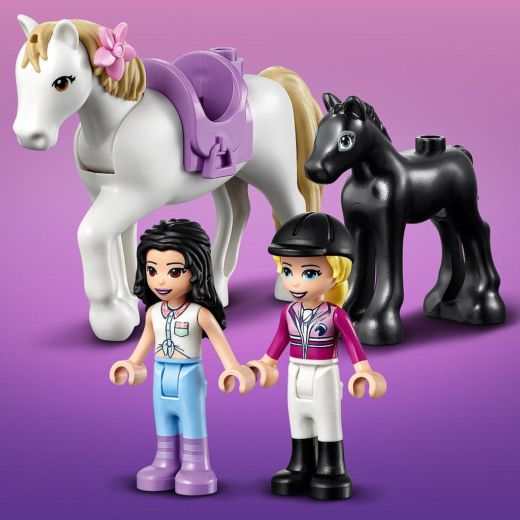 LEGO Friends Hobuse treenimine ja hobuhaagis 