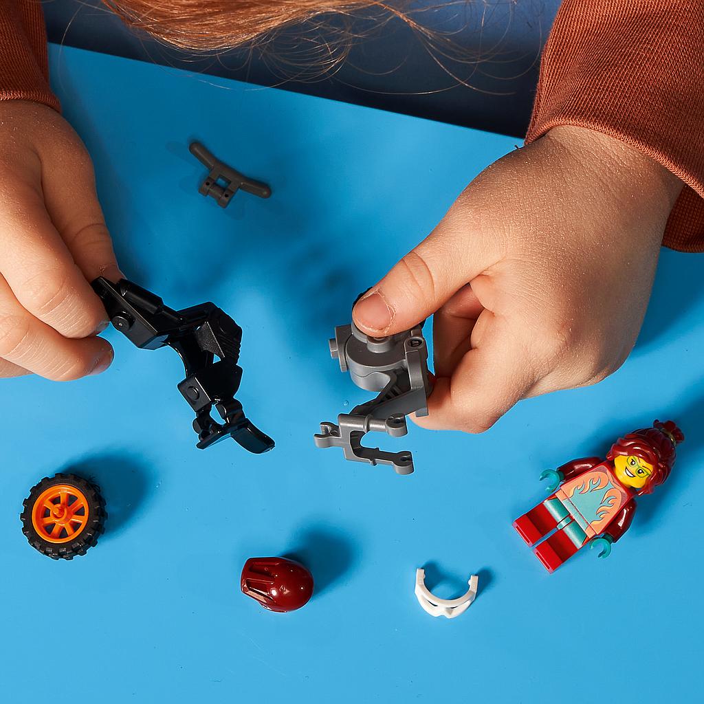 LEGO City Tuletõrjujaga trikimootorratas