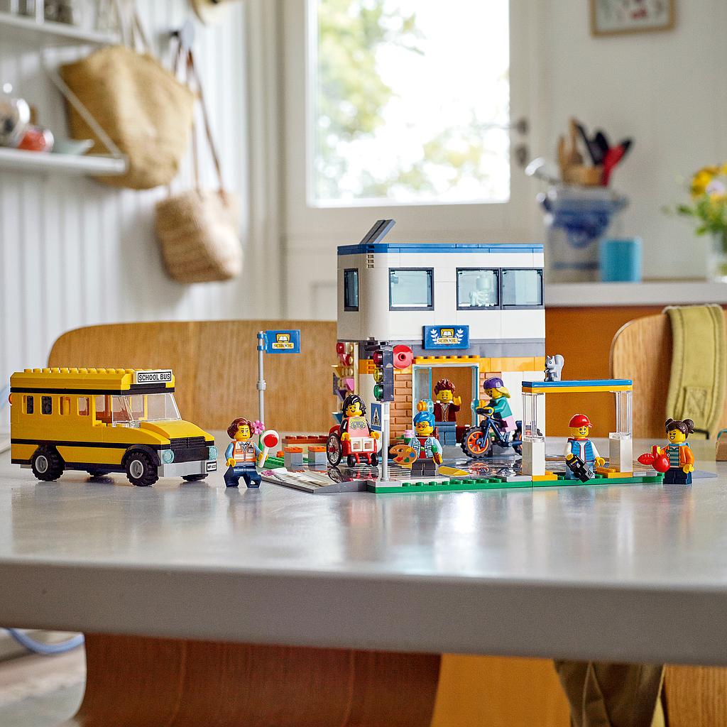 LEGO City Koolipäev