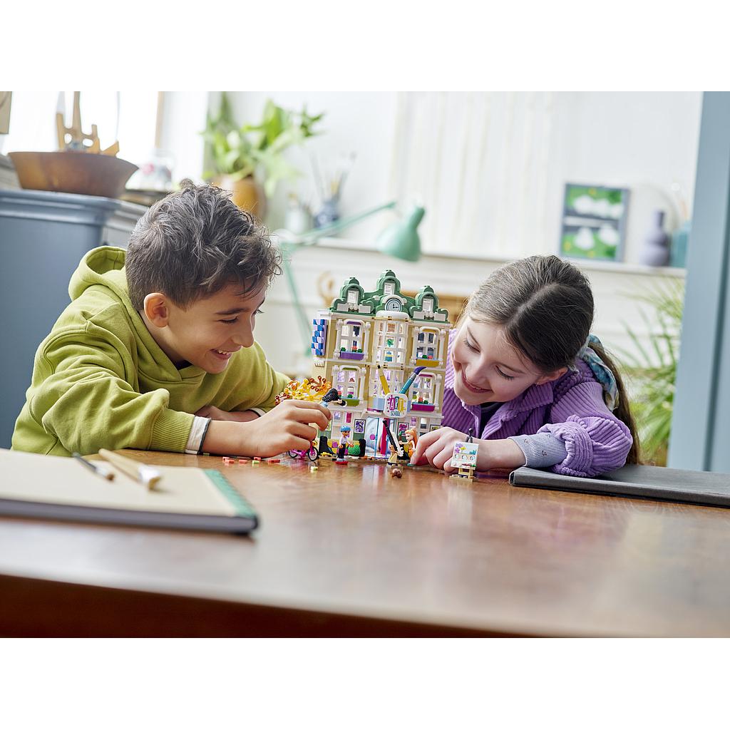 lego_friends_emma_kunstikool_41711L_6