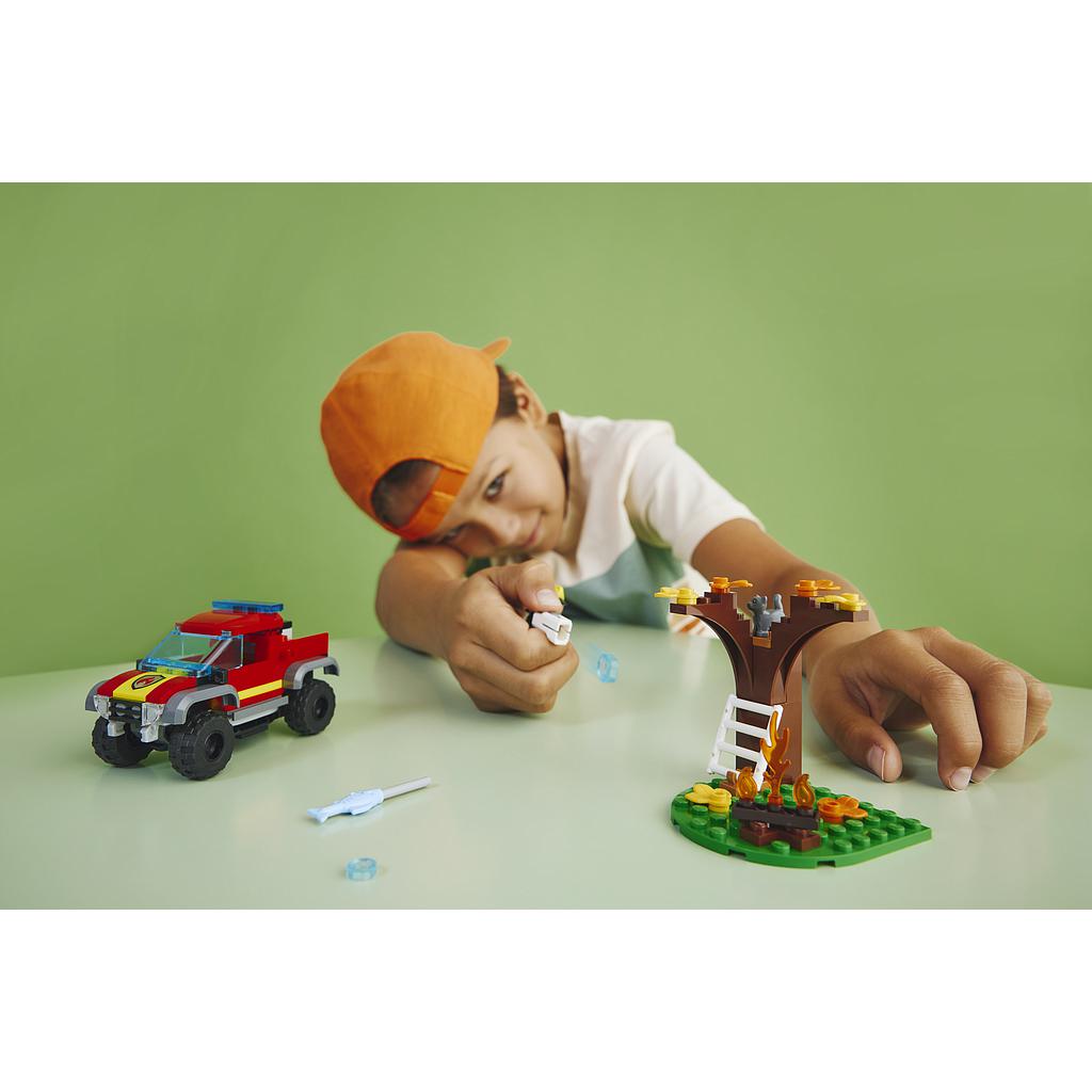 LEGO City Tuletõrjemaasturi päästeoperatsioon