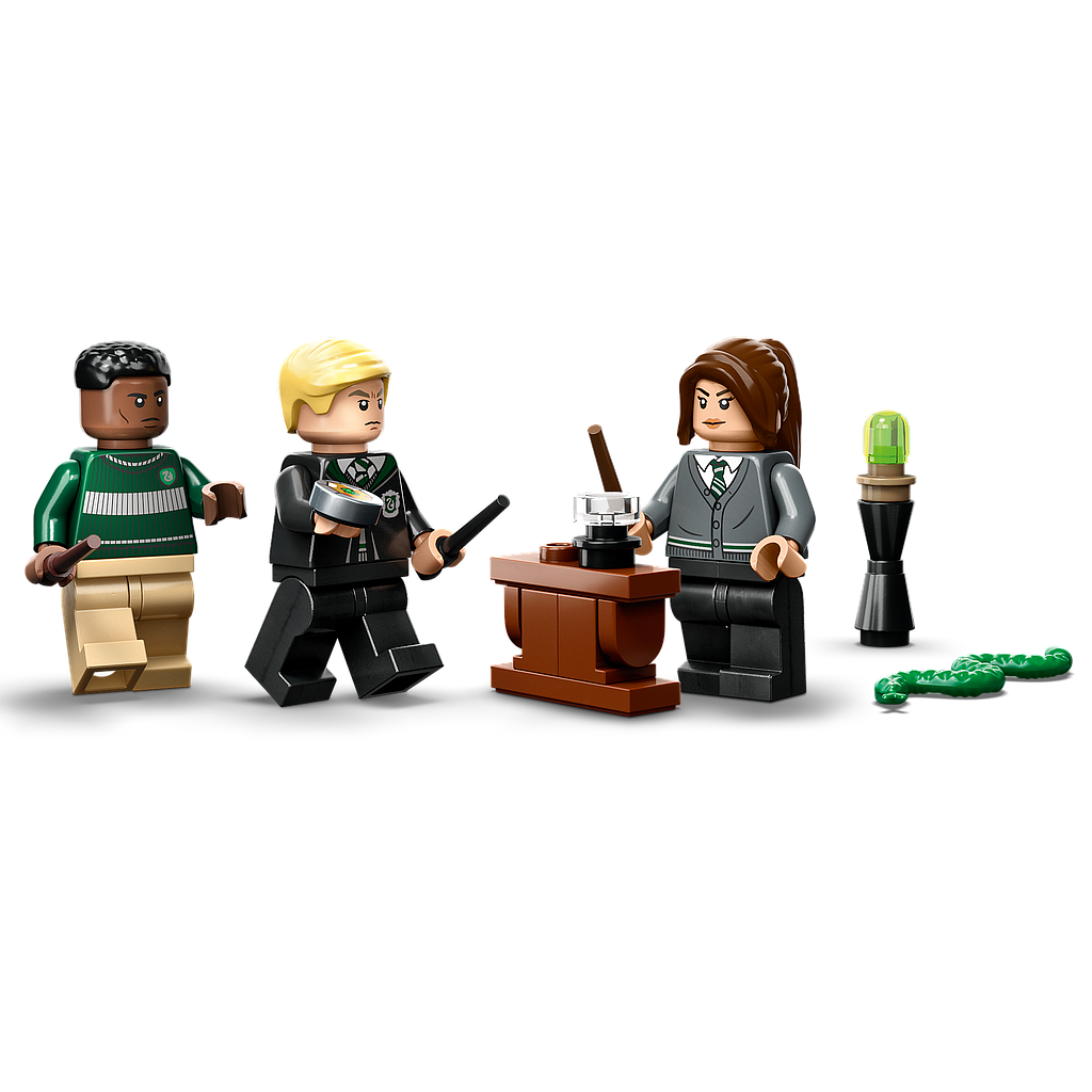 lego_harry_potter_slytherin_house_banner_76410L_3