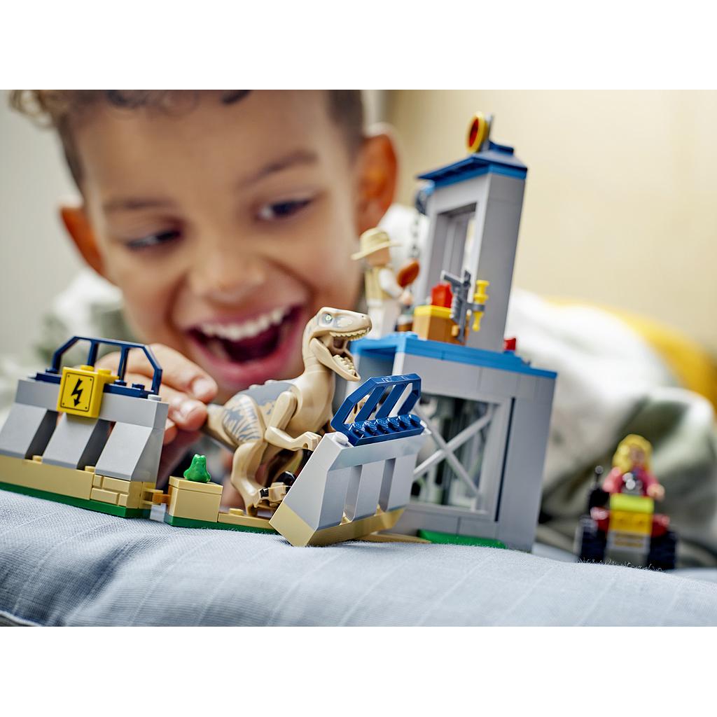 lego_jurassic_world_velociraptori_põgenemine_76957L_5