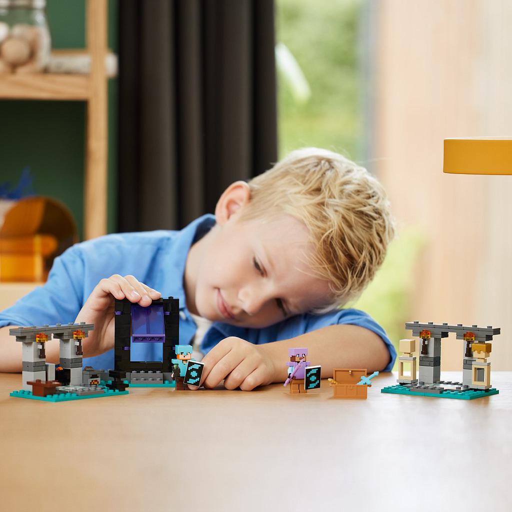 lego_minecraft_relvakoda_21252L_4