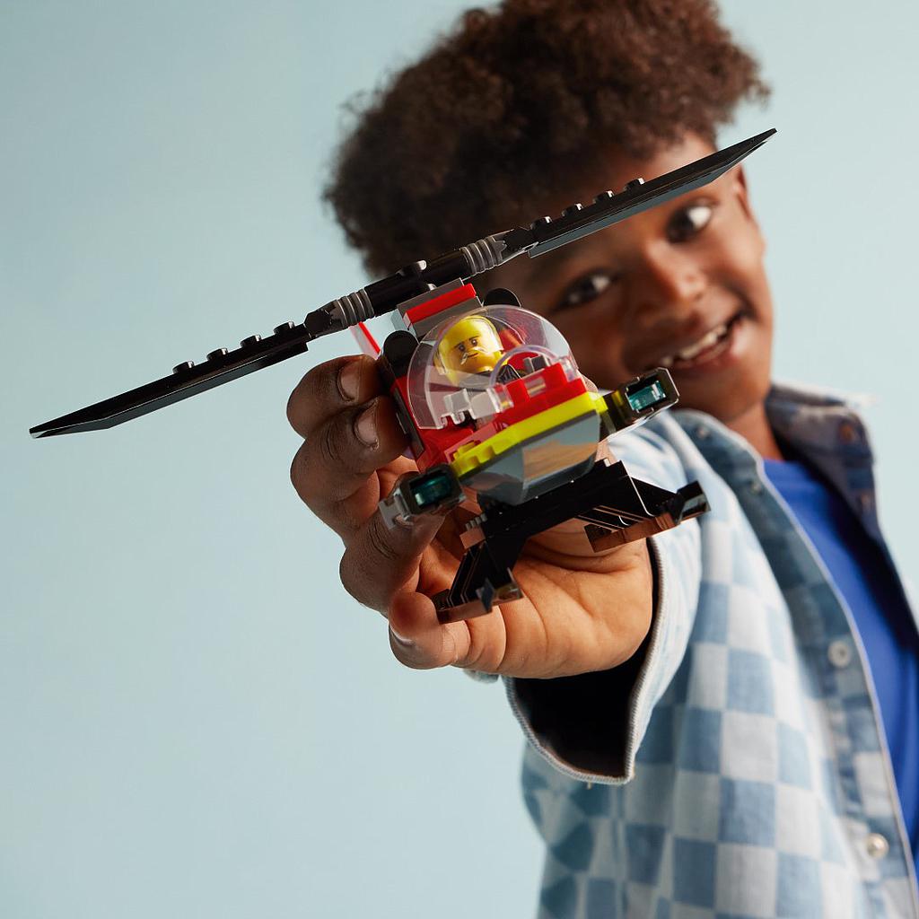 lego_city_tuletõrjehelikopter_60411L_5