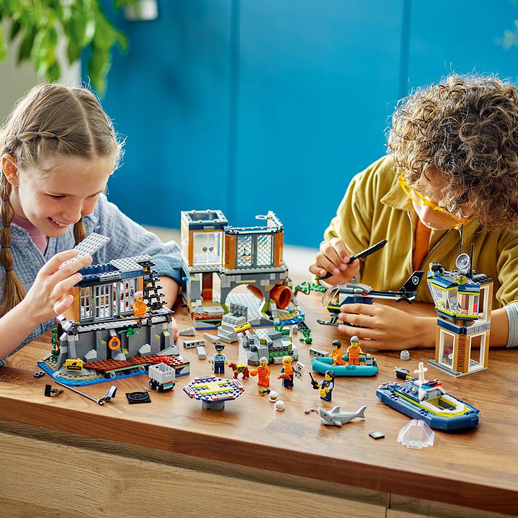 lego_city_politsei_vanglasaar_60419L_5