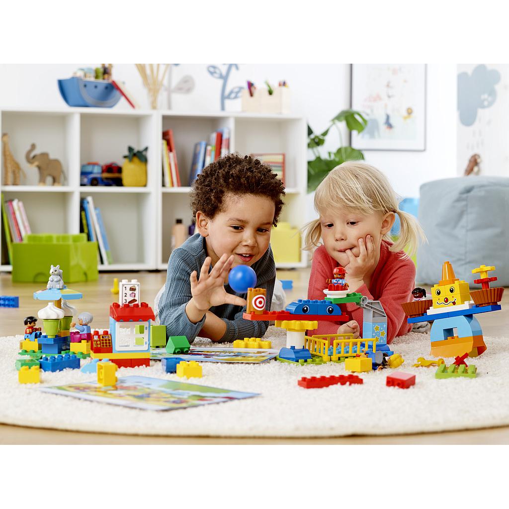 lego_education_steam_park_45024L_1