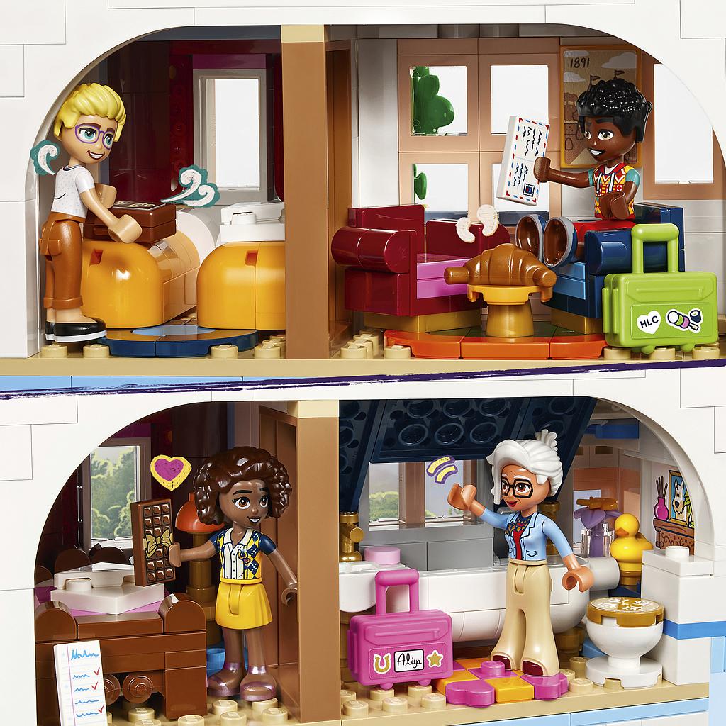 lego_friends_lossimajutus_42638L_3