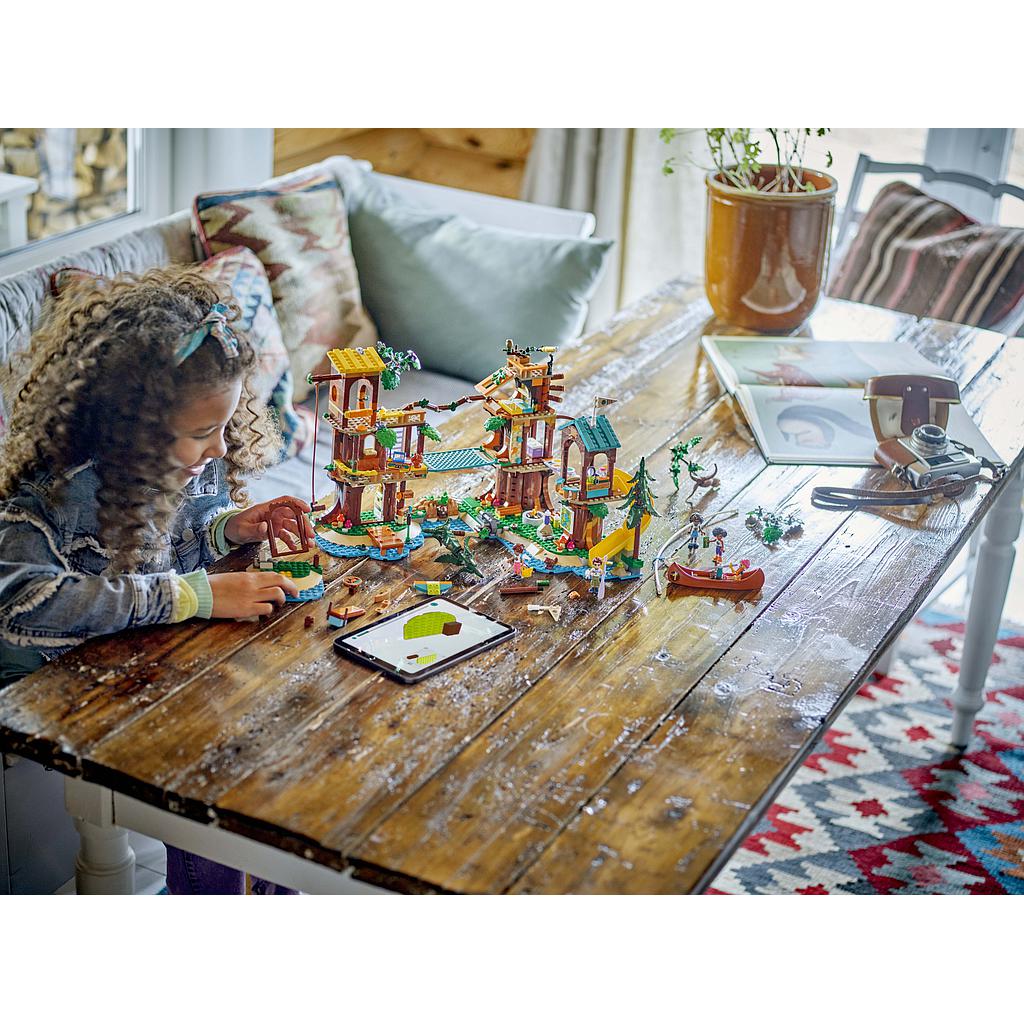 lego_friends_seikluslaagri_metsamajake_42631L_4