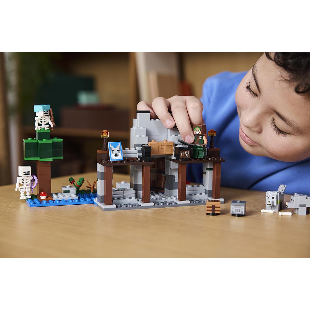lego_minecraft_wolf_stronghold_21261L_5