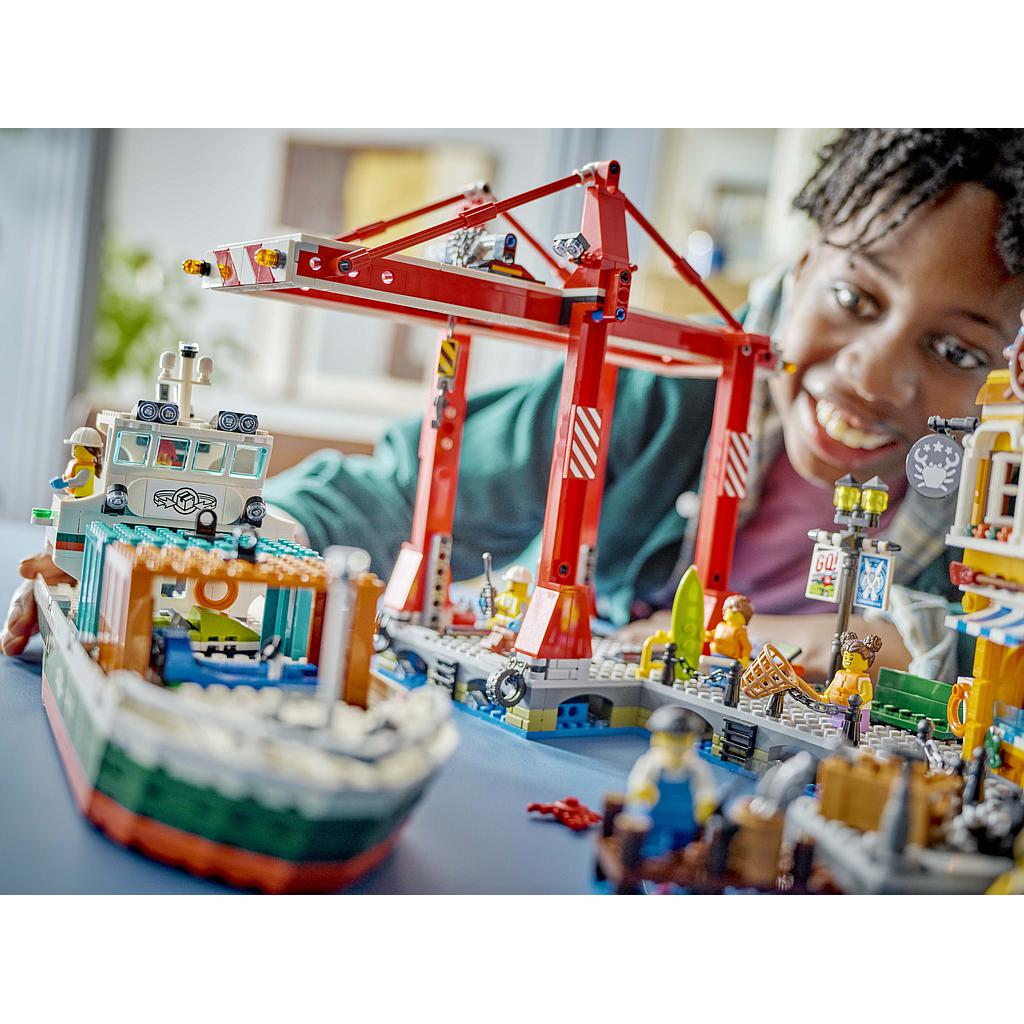 lego_city_meresadam_koos_kaubalaevaga_60422L_4