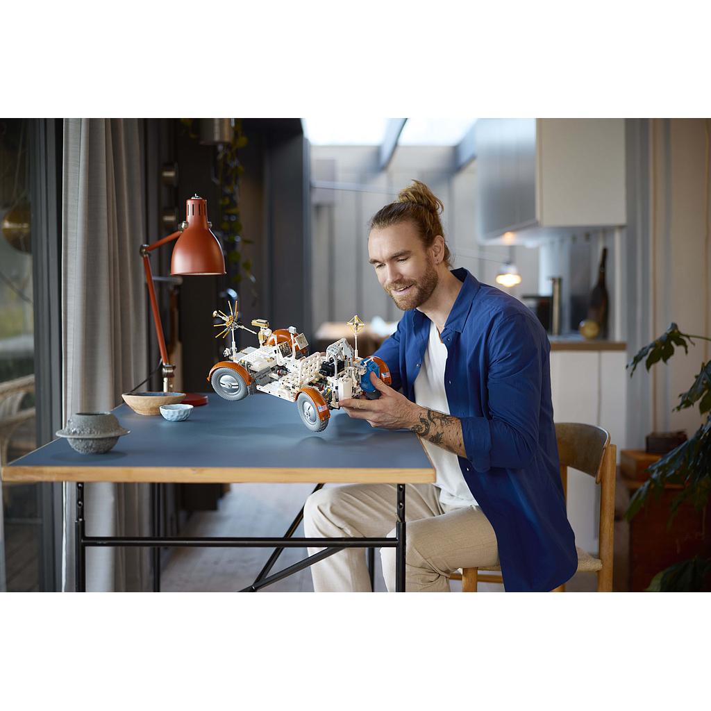 lego_technic_nasa_apollo_kuumaastikusõiduk_42182L_8