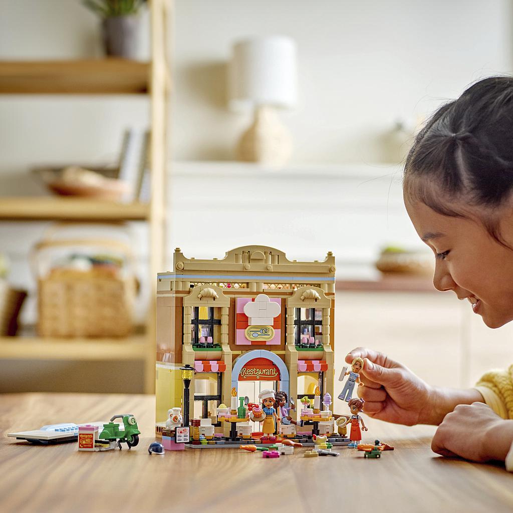 lego_friends_restoran_ja_kokakool_42655L_2