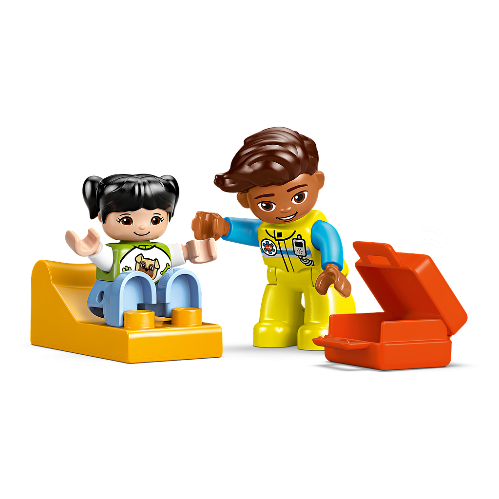 lego_duplo_kiirabiauto_ja_juht_10447L_6