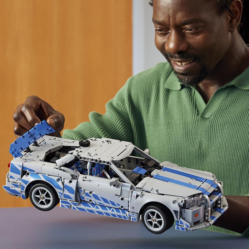 lego_technic_2_fast_2_furious_nissan_skyline_gt-r_(r34)_auto
_42210L_1