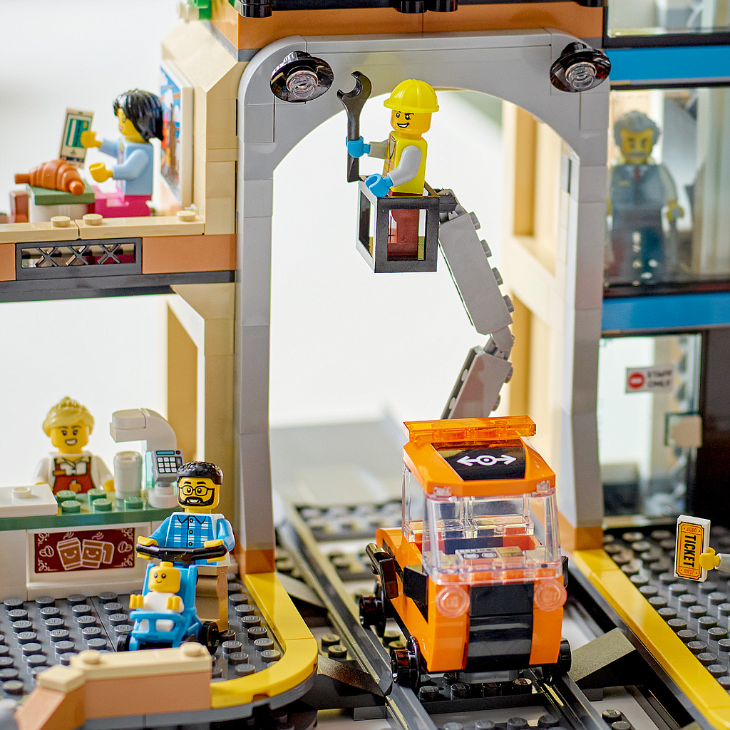 lego_city_pearaudteejaam
_60469L_4