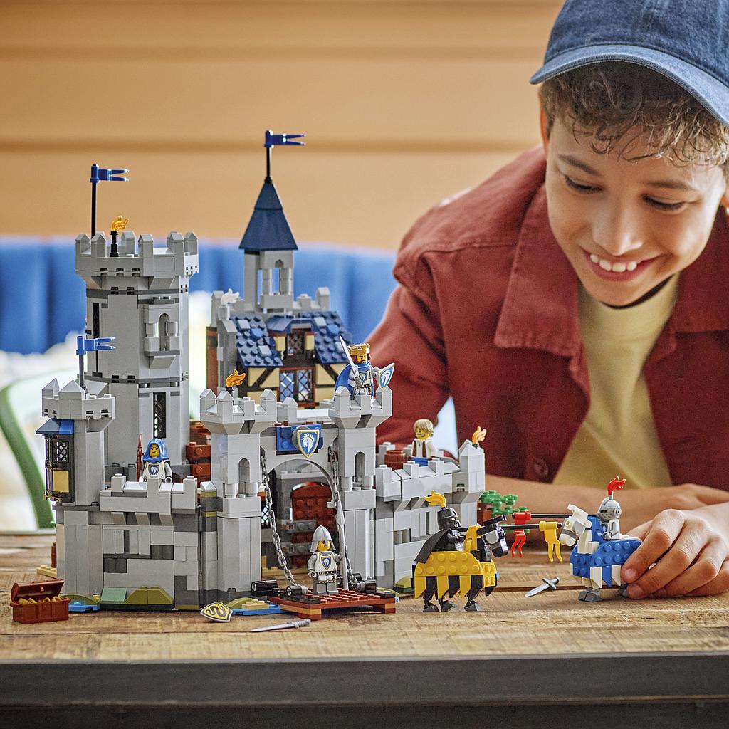 lego_creator_keskaegne_hoburüütli_loss_31168L_4