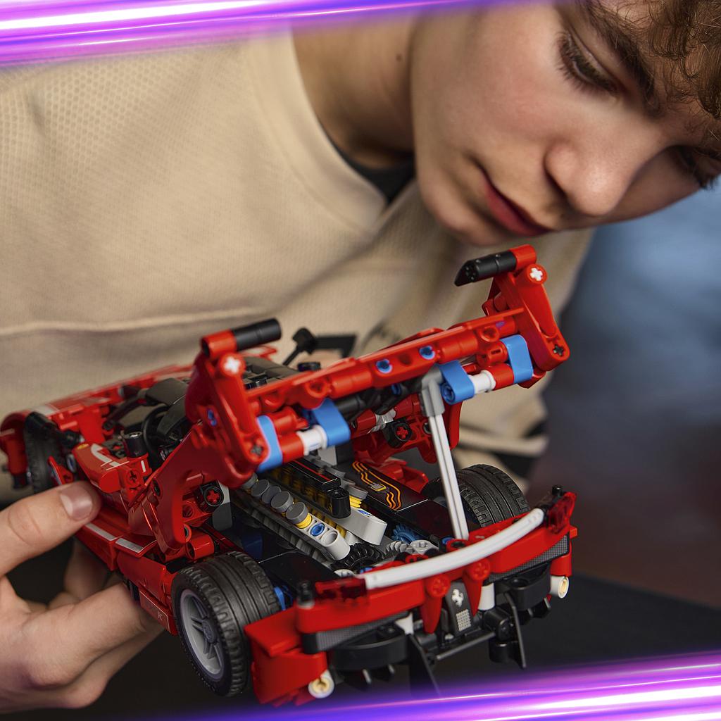 lego_technic_ferrari_fxx_k_42212L_1