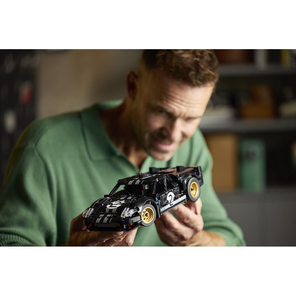 lego_technic_1966_ford_gt40_mkii_võidusõiduauto
_42223L_3