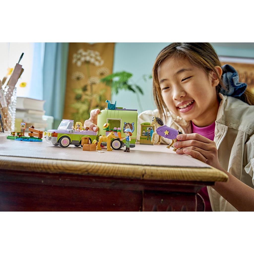 lego_friends_hobuse_ja_varsa_haagis_42695L_9