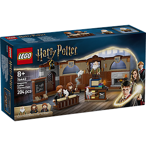 LEGO Harry Potter Hogwarts Castle: Charms Class