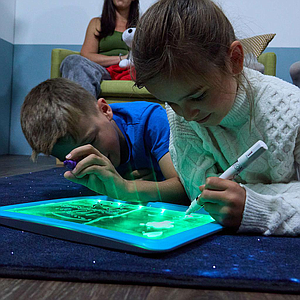 TTS A4 Sensory Illuminated Writing Board &amp; 6 Pens