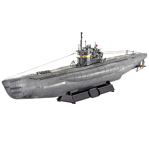 Revell plastic model German Submarine Type VII / 41 1:144