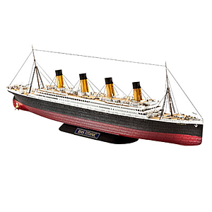 Revell plastic model R.M.S.Titanic 1:700